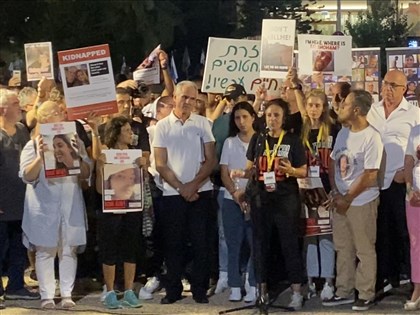 以色列人質被俘逾3週 家屬高喊：現在帶他們回家[影]