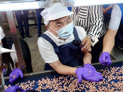 侯友宜提農業政策 老農免繳健保、津貼增至每月1萬