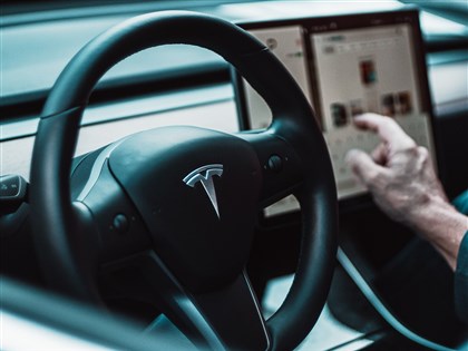 自動輔助駕駛致死美國司法首戰 特斯拉勝訴