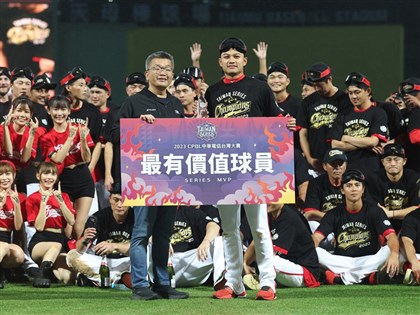 徐若熙獲台灣大賽MVP 想把獎項獻給防護員和葉總