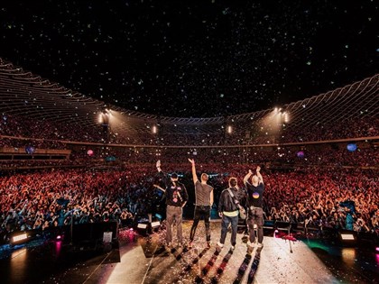 Coldplay嗨唱高雄帶來17萬人次 創5.5億觀光產值