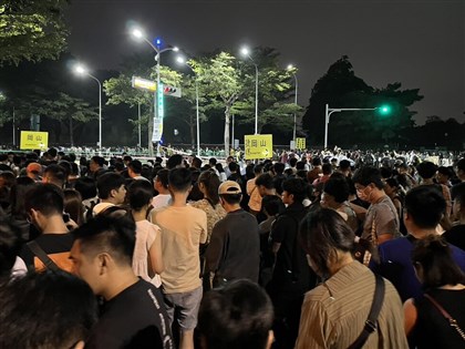 Coldplay高雄演唱會湧近8.7萬人次 散場疏運88分鐘完成