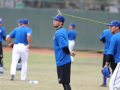 大巨蛋測試賽亞錦台灣隊曾仁和先發 郭李建夫：投手各投1局