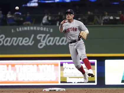 張育成自曝有美日職球隊接洽 中職也列入考慮