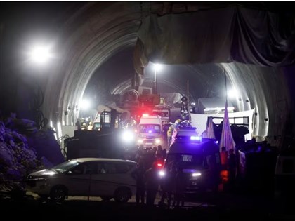 印度北部隧道坍塌 41工人受困17天全獲救