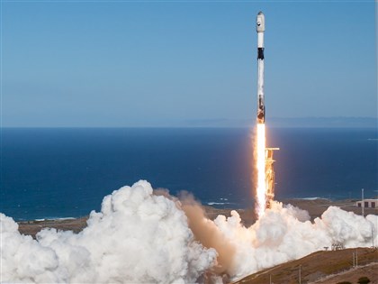 SpaceX載南韓間諜衛星升空 加深朝鮮半島太空競賽[影]