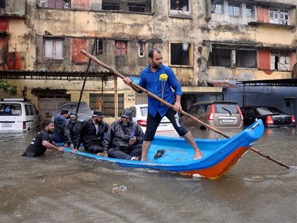 印度南部豪雨成災 傳鴻海和碩暫停iPhone生產