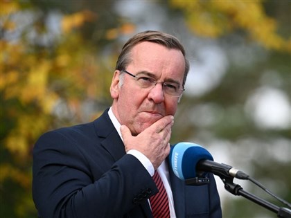 德防長：和平紅利一去不復返 考慮重拾義務役