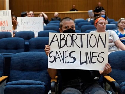 生命危急仍遭最高院禁止墮胎 德州孕婦赴別州動手術