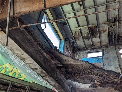 基隆空屋內部坍塌無人傷  市府將盤點管理老屋