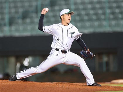 小野寺賢人優質先發、張奕穩守 冬盟台鋼雄鷹奪冠[影]