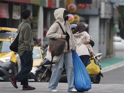 早安世界》冷氣團發威4縣市低溫特報 北台灣13至14度