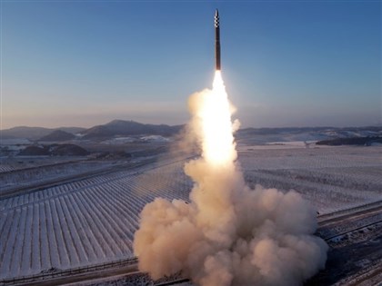 北韓證實試射洲際彈道飛彈 金正恩親自視察