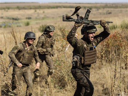 澤倫斯基：烏克蘭軍方提議再徵召50萬人入伍