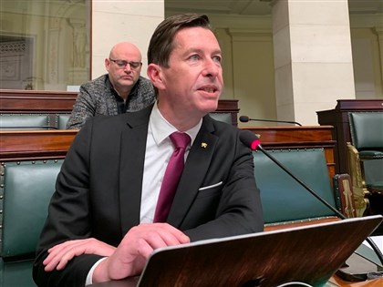 哥哥被中國收買 比利時議員辭軍事採購委員會主席