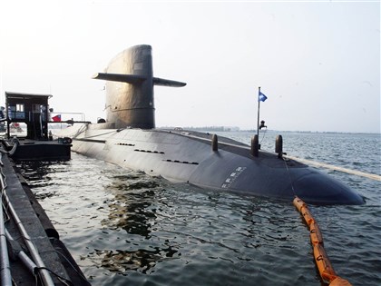 海虎潛艦6官兵落水搜救失蹤3人 初判湧浪過大撕裂安全索