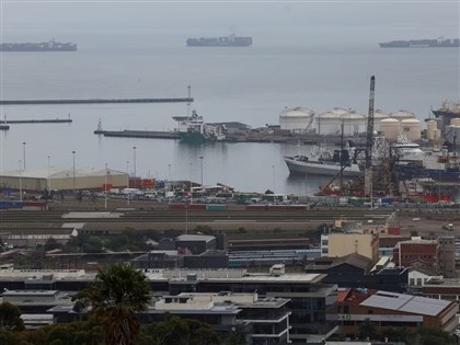 紅海危機迫數百商船改道南非 港口官僚問題、設施不良成隱憂