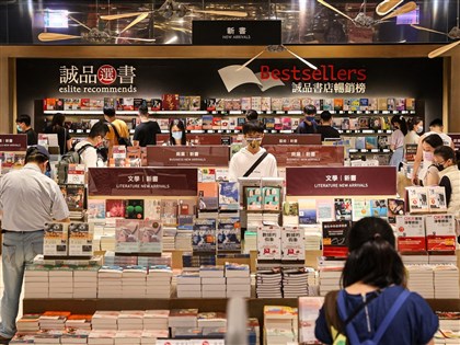 信義誠品平安夜熄燈松菸店接棒 24小時書店不打烊