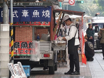 11月景氣燈號重回黃藍燈 分數創逾1年新高