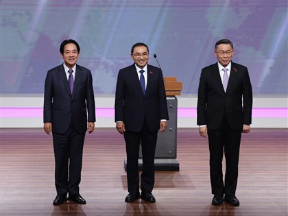 早安世界》總統辯論會侯友宜柯文哲圍攻賴清德 激戰憲法兩岸論述