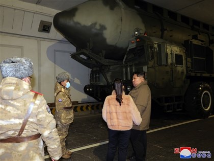 金正恩要求增產飛彈發射載具 稱為與敵人對決做準備