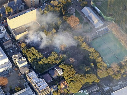 日本已故前首相田中角榮舊邸火警 19輛消防車灌救[影]