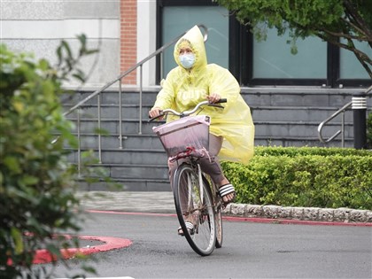 華南雲雨區東移 各地降雨機率稍增