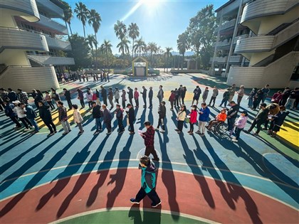 2024總統立委大選 投票人潮湧現【圖輯】