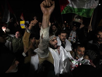 報復美英空襲 葉門叛軍青年運動發射反艦彈道飛彈