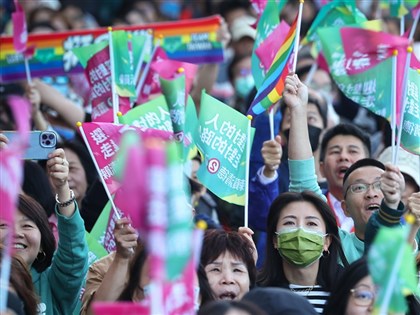 中選會截至晚間7時開票 賴清德蕭美琴破300萬票暫時領先