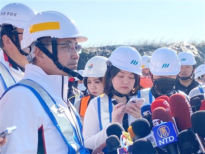 侯友宜挺朱立倫續帶領國民黨 向新北市民致歉：未來加倍奉還