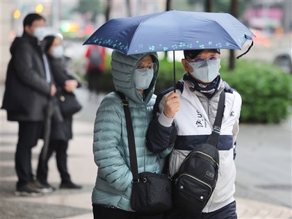 寒流影響北部中午起氣溫估10度左右 晚上山區可望降雪