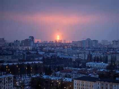 烏克蘭遭大規模空襲4死逾60傷 哈爾科夫天然氣管線受損搶修