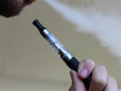 英國擬禁售一次性電子煙 防未成年人上癮
