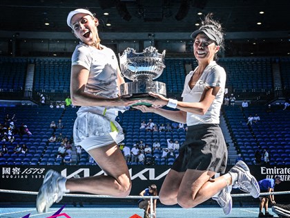 早安世界》謝淑薇大滿貫第8冠到手 澳網包辦雙冠24年來第1人