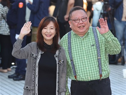 新立委報到國民黨黃仁搶頭香 民進黨郭昱晴重現麻辣鮮師組合【圖輯】