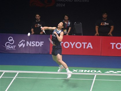 周天成直落2過關 泰國羽球大師賽和駱建佑爭冠