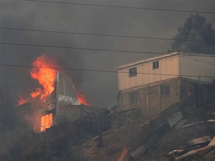 智利野火罹難人數攀升至112人 總統：還會大幅增加