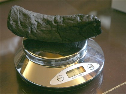 3人團隊用AI解讀2000年前燒焦古卷 獲頒70萬美元