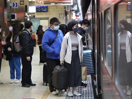 春節疏運雙鐵估初三達高峰 台鐵81萬、高鐵31萬人次