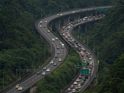 除夕上午國道5路段易壅塞 南向建議下午出發