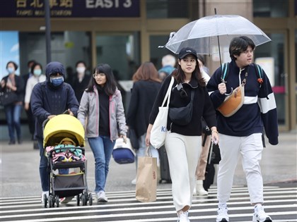 東北季風晚間起增強 北部東半部轉濕涼