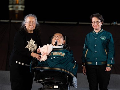 陳俊翰逝世 蕭美琴：謝謝陳媽媽慈愛與無私付出