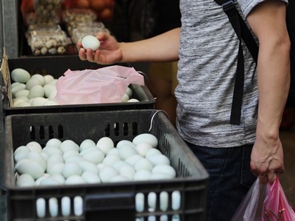 蛋價短期數度漲跌 17日起批發價每台斤49元