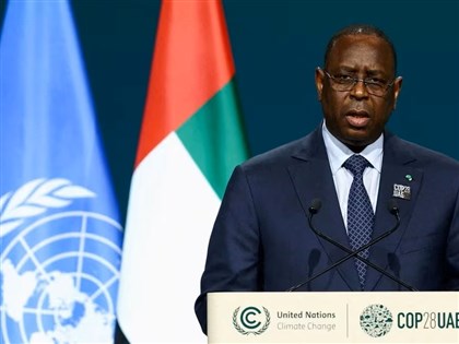 塞內加爾國會批准延後大選 憲法委員會認定違憲[影]