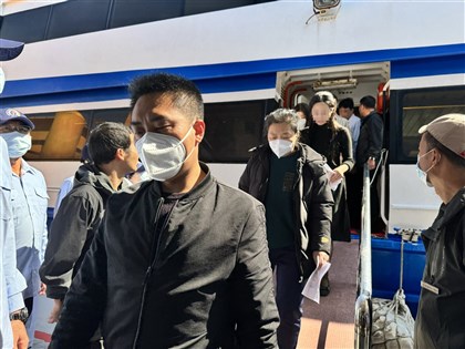 中國快艇案家屬要真相 海巡強調非粗暴驅離