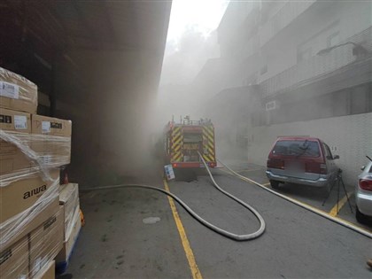 深坑火災惡臭飄雙北 彭啟明：經過一夜擴散尚無直接危害疑慮