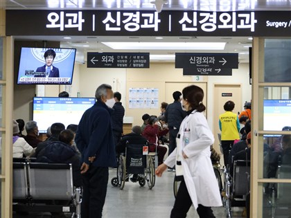 韓國數千醫師辭職手術取消恐釀公衛風險 看懂醫療改革為何引爭端