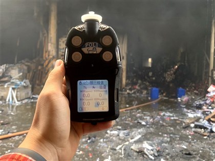 深坑大火飄惡臭但空污偵測正常 新北：以聞臭師彌補儀器極限