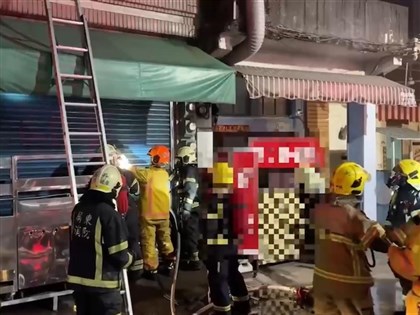 屏東民宅起火9人吸入性嗆傷 其中4人插管轉院